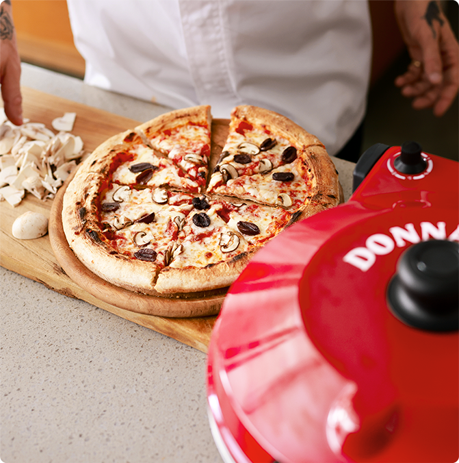 הפיצה האהובה והמוכרת עכשיו אצלכם בבית!